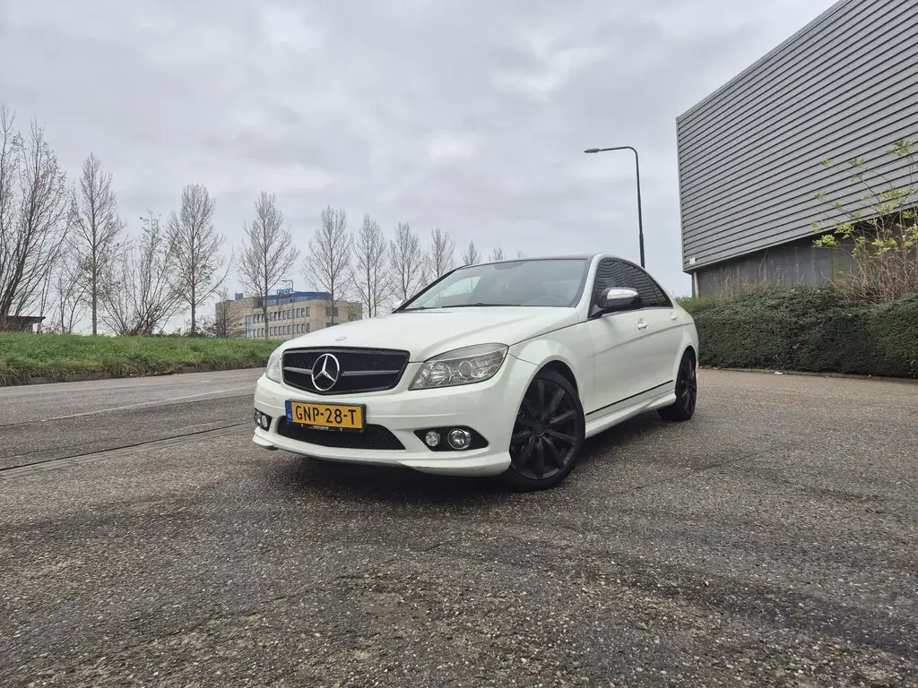 Mercedes-Benz C 280 2008 из Европы — купить под ключ