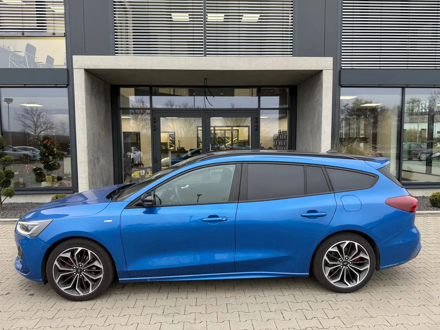 Ford Focus Turnier Aut. ST-Line X/Matrix/Navi/ACC/B&O/18 Zoll Blu/Azzurro - 2