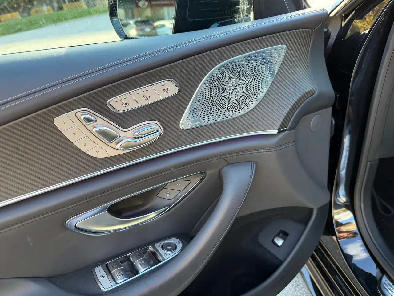 Mercedes-Benz AMG GT снимка Mercedes-Benz AMG GT
