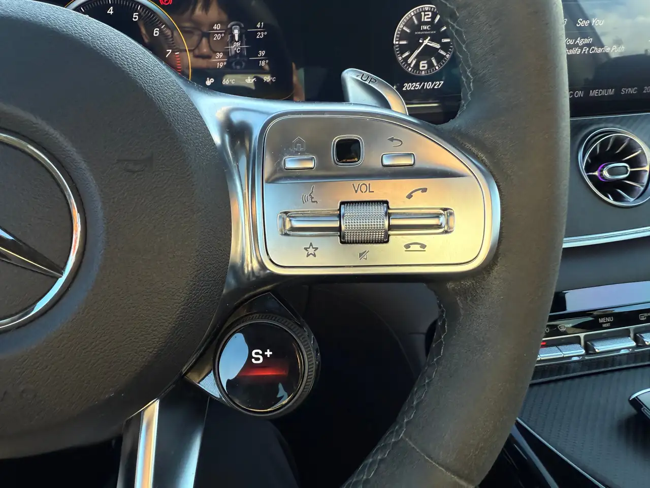 Mercedes-Benz AMG GT снимка Mercedes-Benz AMG GT