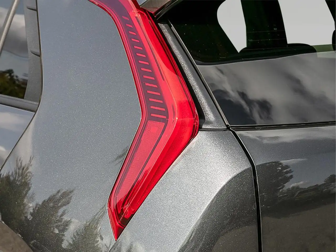 Kia Niro снимка Kia Niro