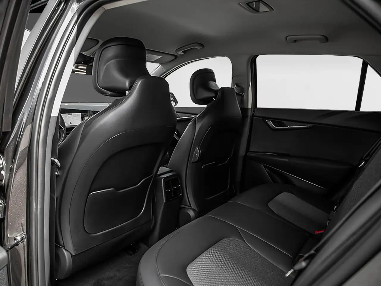 Kia Niro снимка Kia Niro