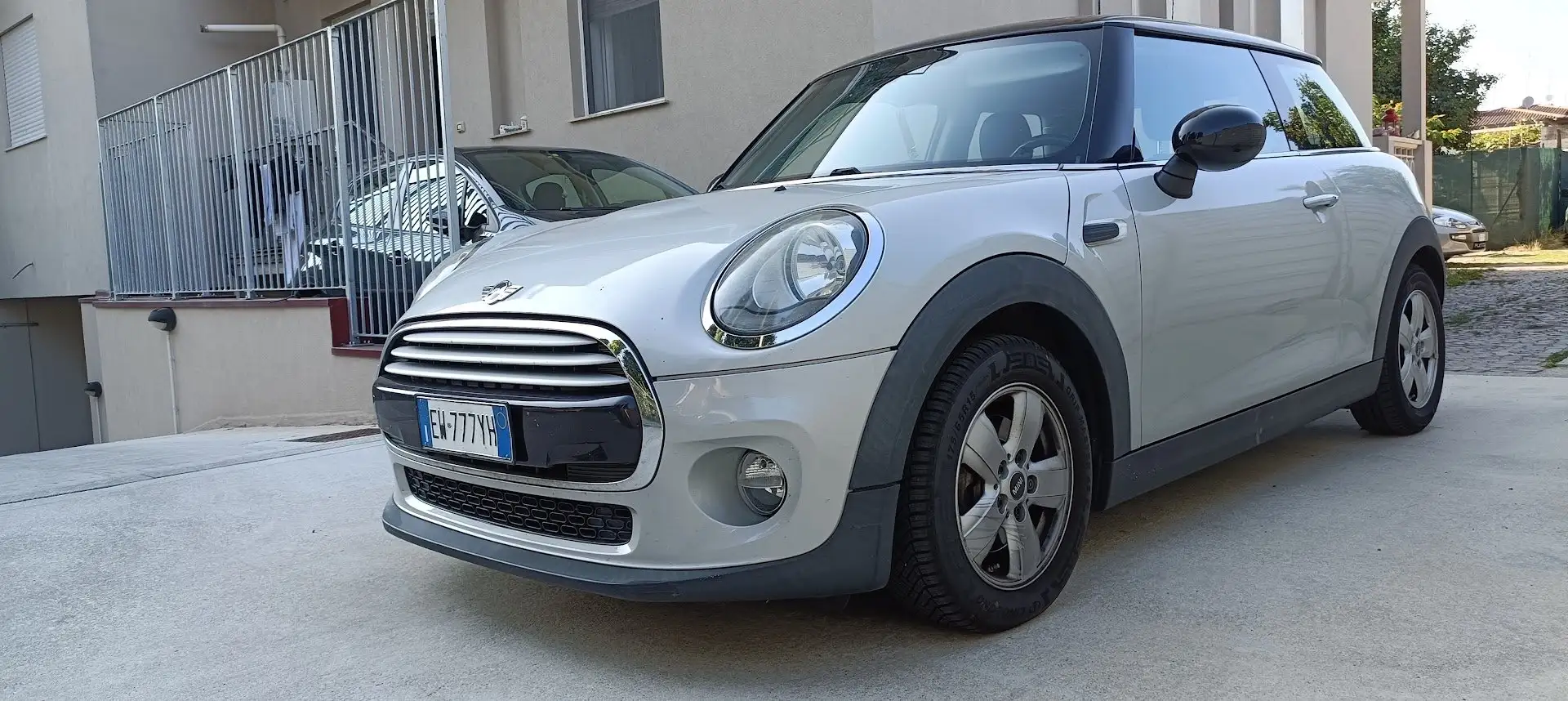 MINI Cooper D Mini 1.5 Cooper D 3p Euro6 Argintiu - 2