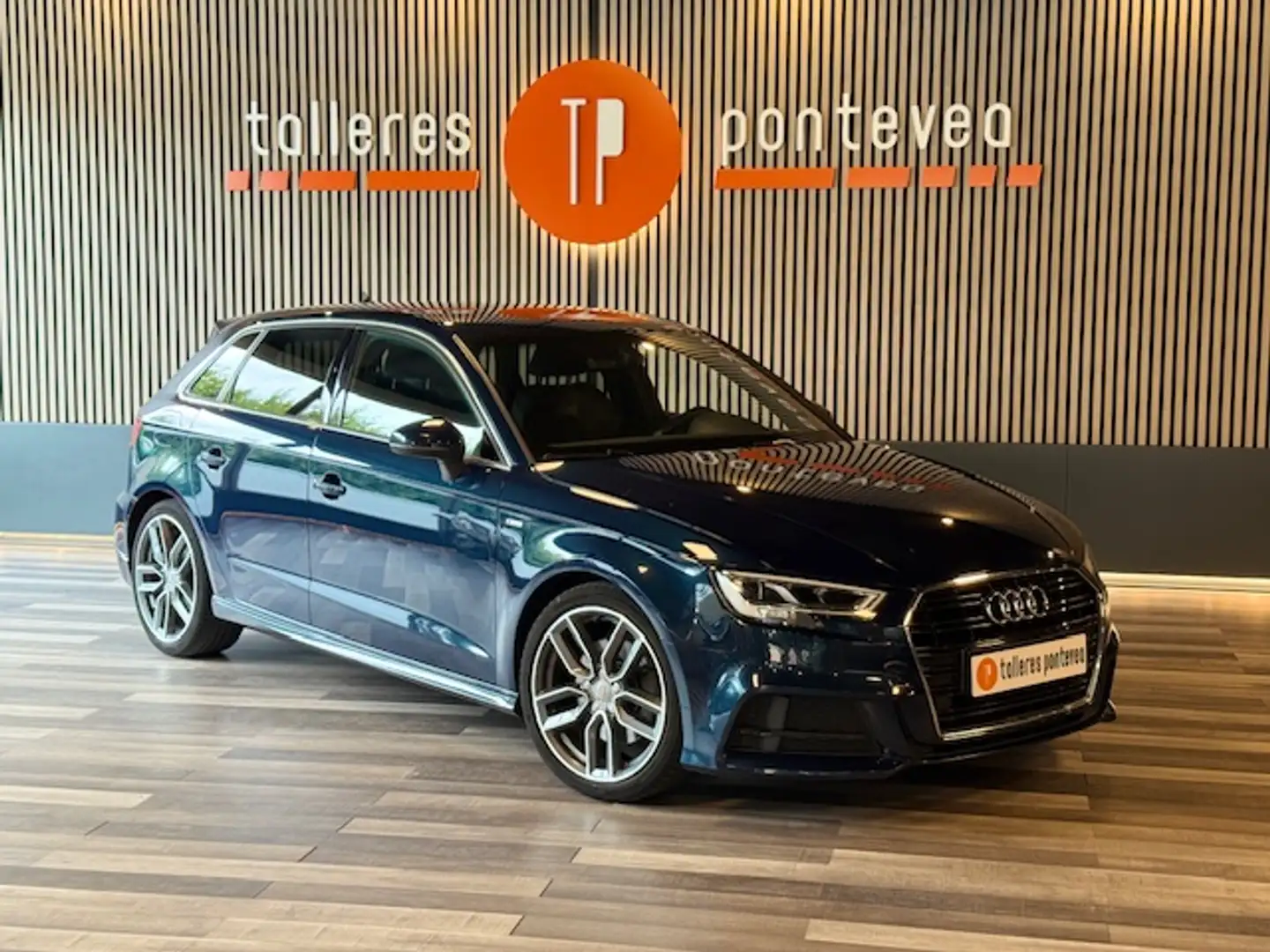 Audi A3 Sportback 35 TDI S line S tronic 110kW Blau - 1
