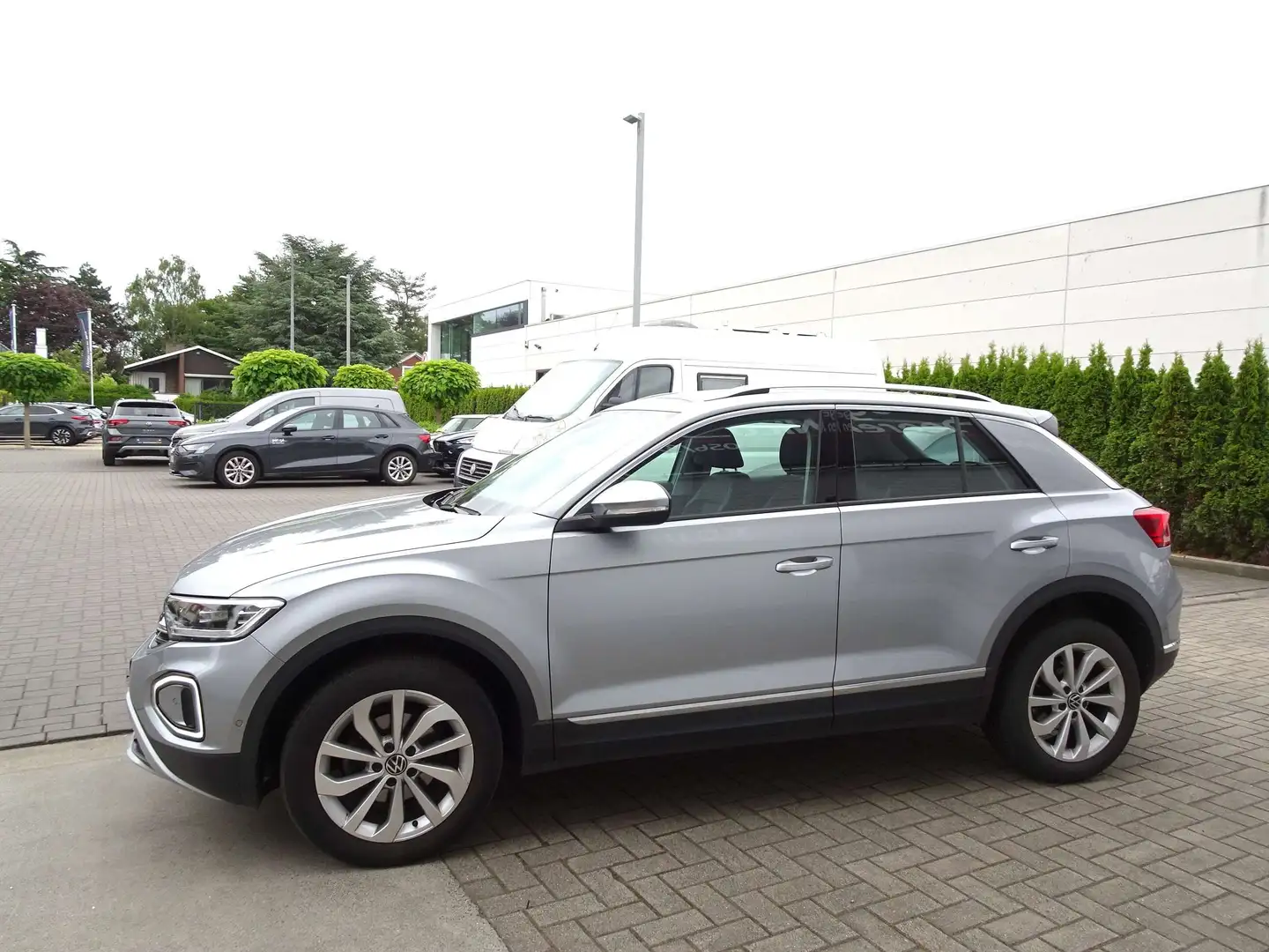 Volkswagen T-Roc 1.5 TSI Style DSG CAMERA,ALCANTARA,DODEHOEK,ACC Argent - 2