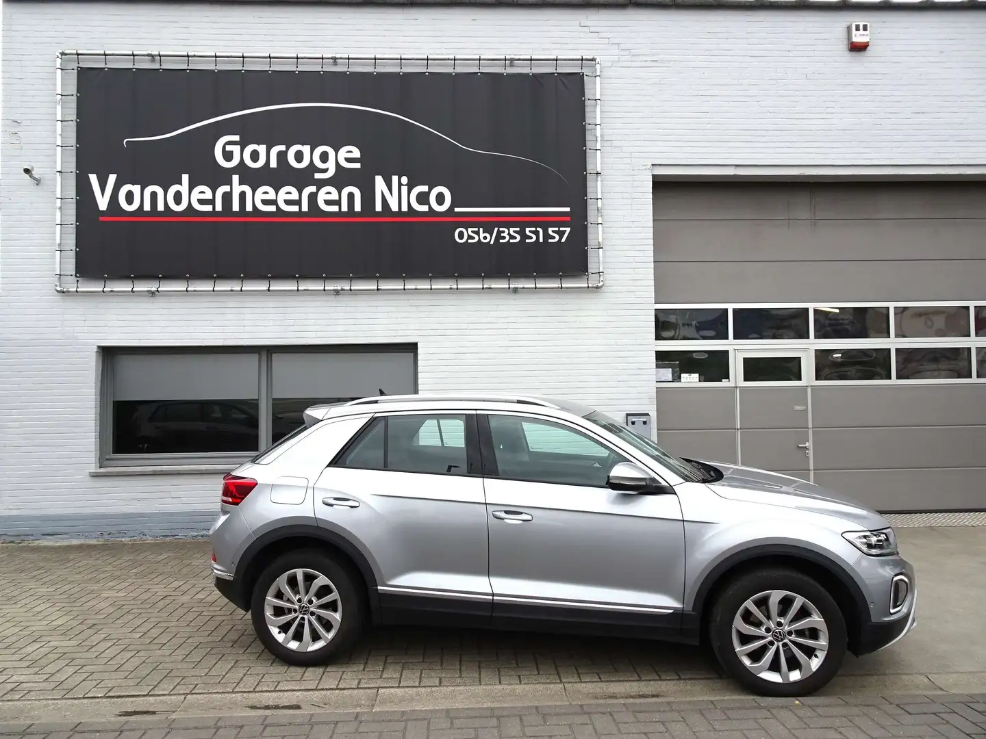 Volkswagen T-Roc 1.5 TSI Style DSG CAMERA,ALCANTARA,DODEHOEK,ACC Argent - 1