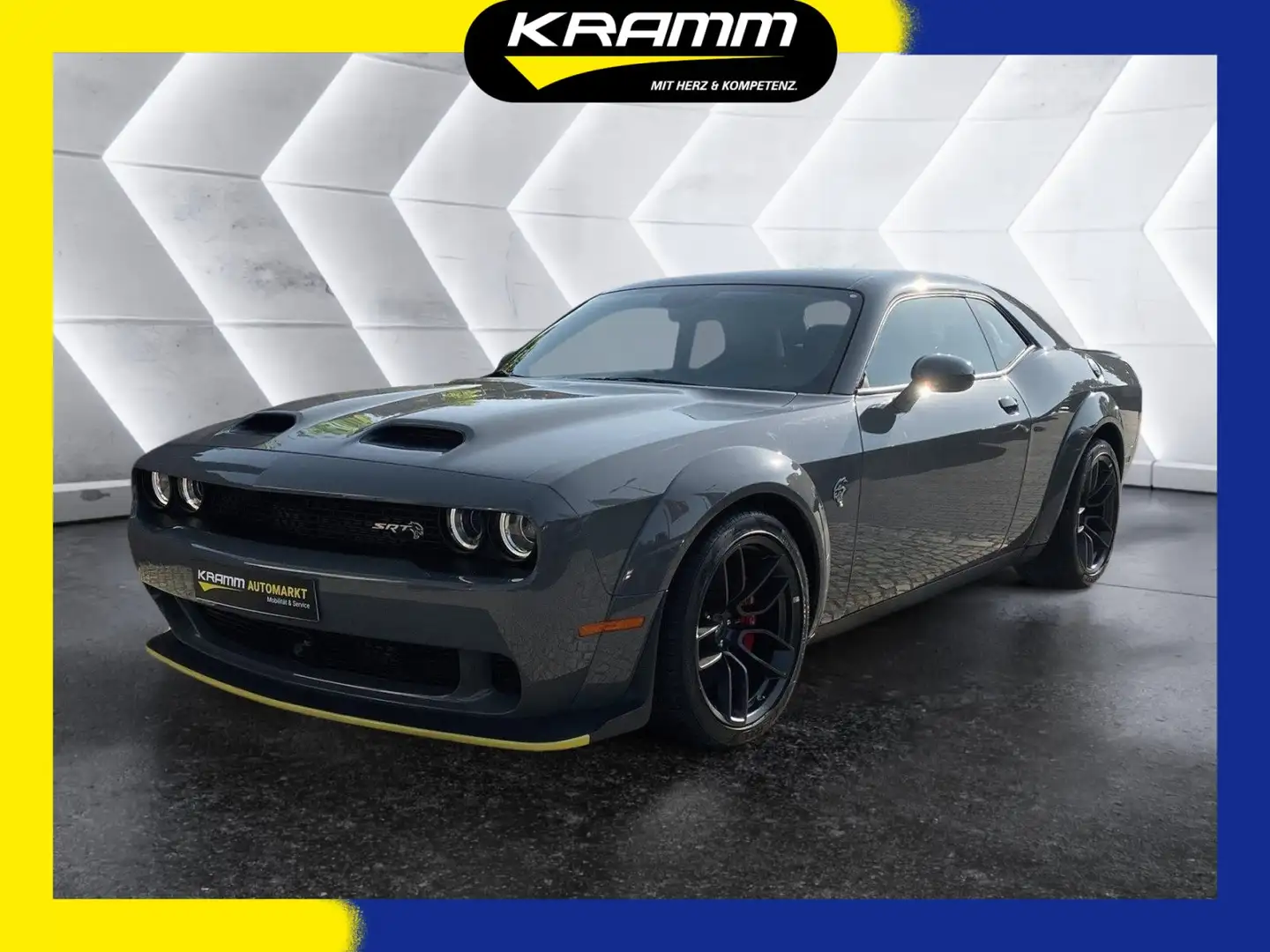 Dodge Challenger SRT Hellcat WIDEBODY Sportp. LED PDC Grey - 1