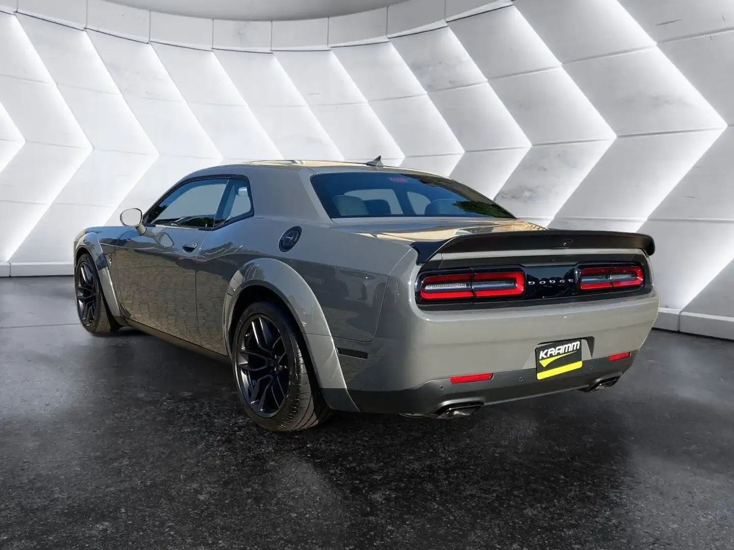 Dodge Challenger SRT Hellcat WIDEBODY Sportp. LED PDC Grijs - 2
