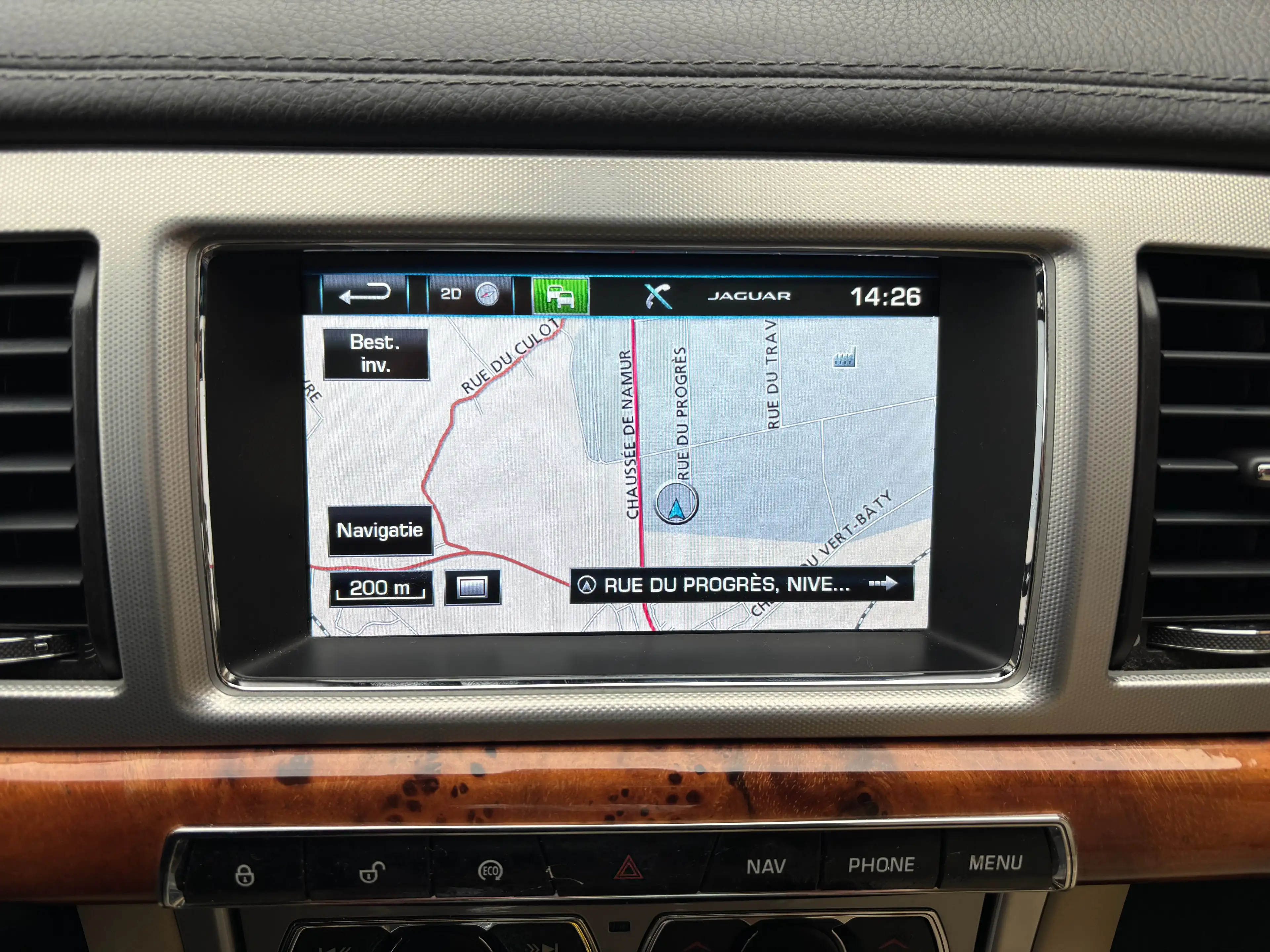 Jaguar XF XF 2.2 D Tech Edition — photo 14