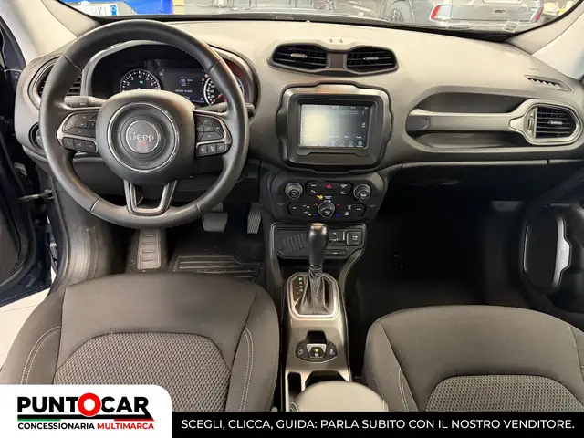 Jeep Renegade view 8