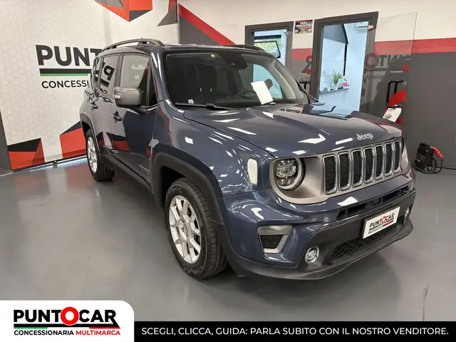 Jeep Renegade view 3