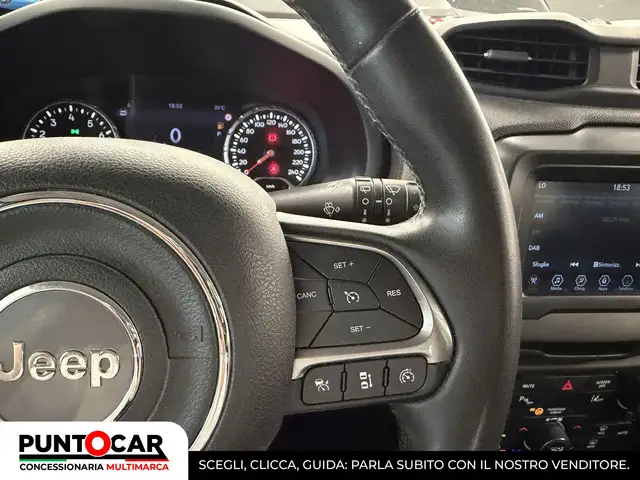 Jeep Renegade view 17