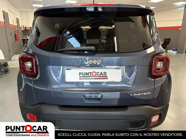 Jeep Renegade view 12