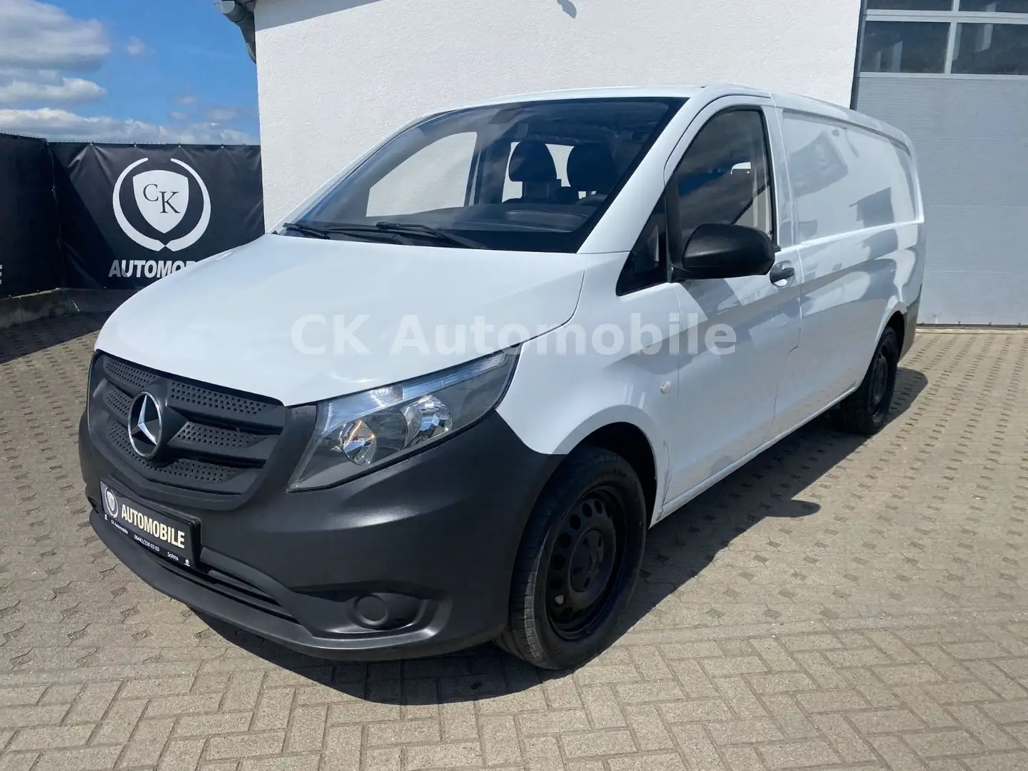 Mercedes-Benz Vito Kasten 119 CDI/BT 4x4 lang Automatik AHK Weiß - 1