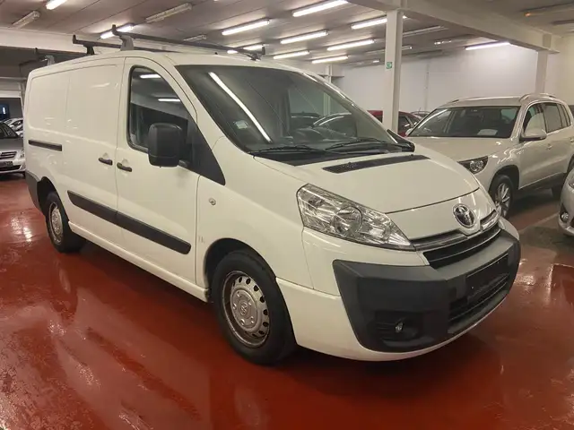 Toyota Proace 2.0 D Long Chassis