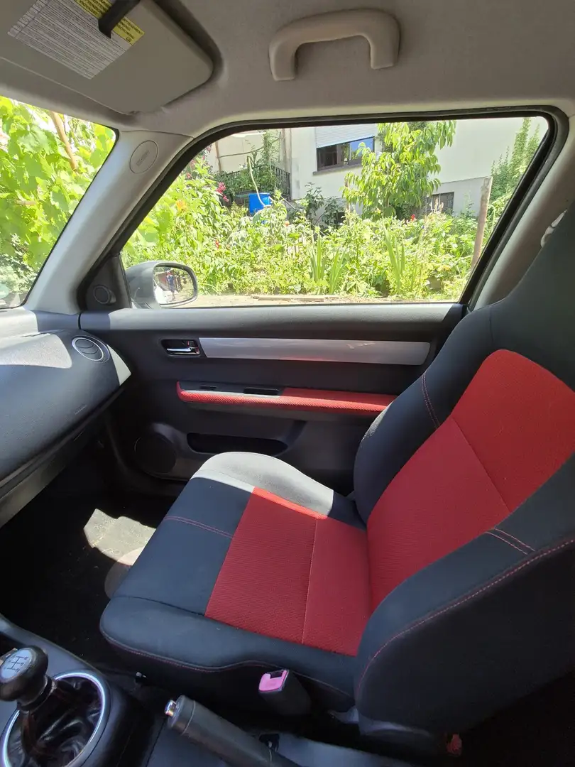 Suzuki Swift 1.6 Sport - 1