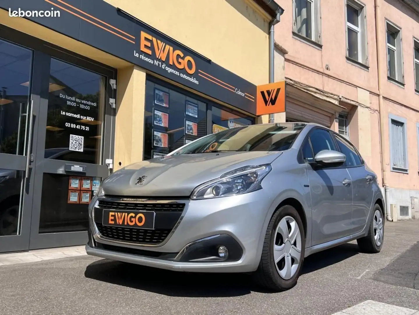 Peugeot 208 GENERATION-I 1.2 PURETECH 80 SIGNATURE COURROIE OK Grau - 1