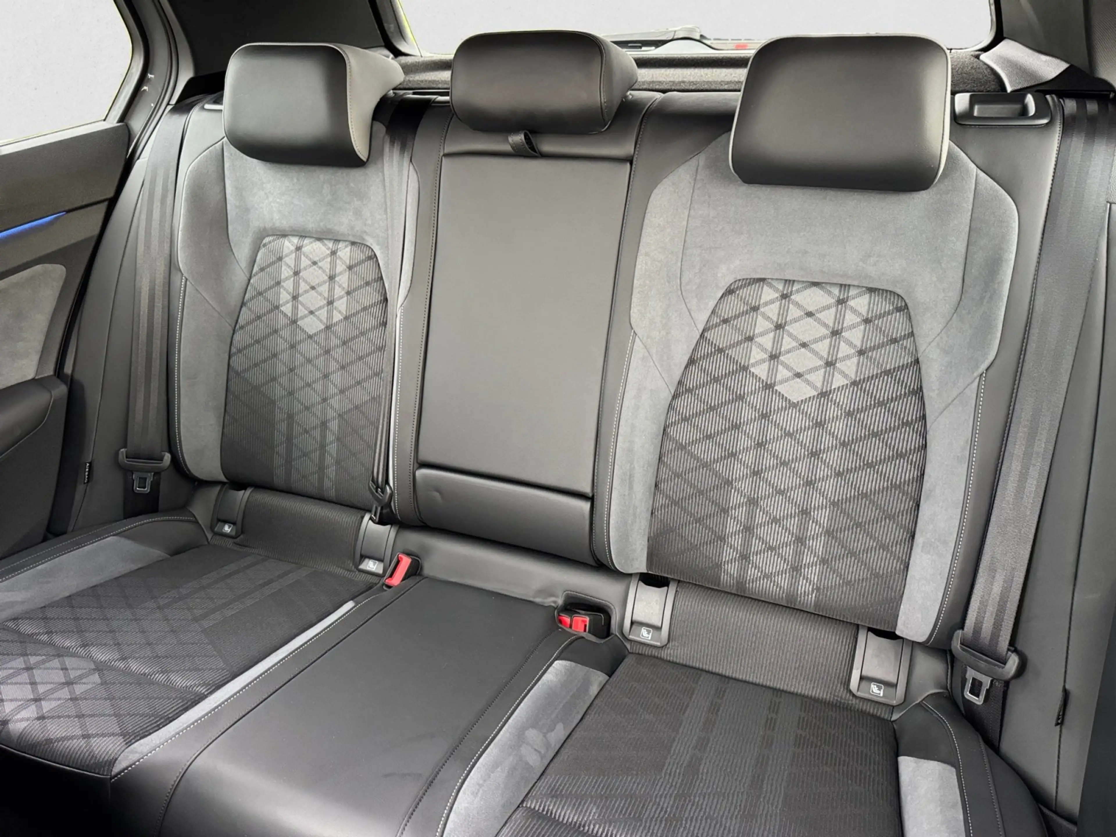 Volkswagen Golf R-Line eTSI DSG|PANO|HEADUP|LED+|KAMERA|NAV — photo 10