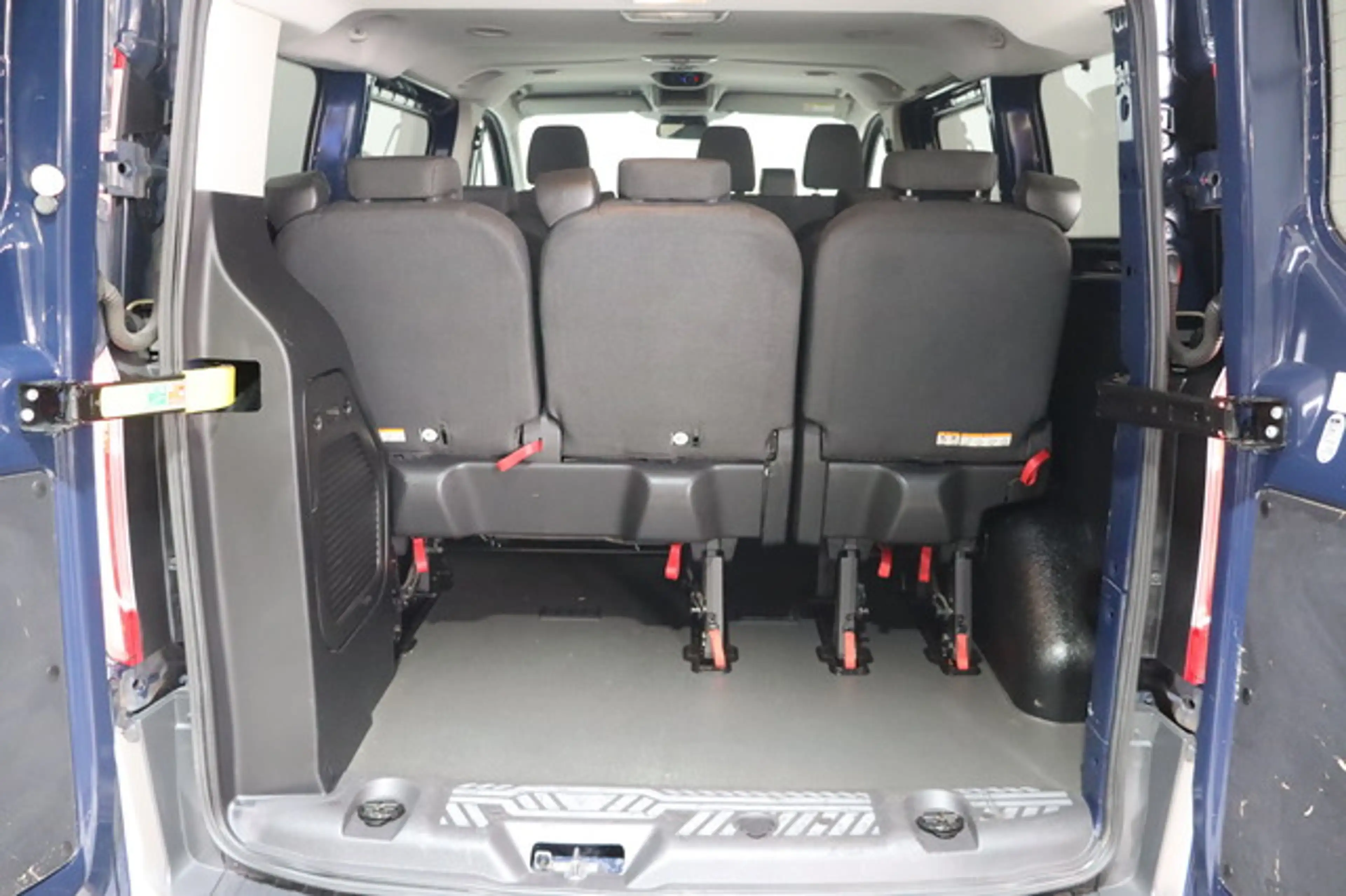 Ford Transit Custom Kombi 310 L1 H1 Trend 2.0 EcoBlue MwSt. ausw. — photo 8