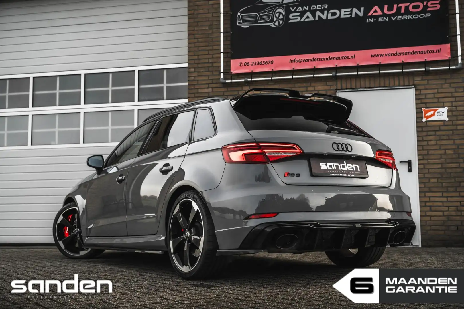 Audi RS3 2.5 TFSI quattro|Pano|78dkm|RS seats|RacingLine|B& Grijs - 2