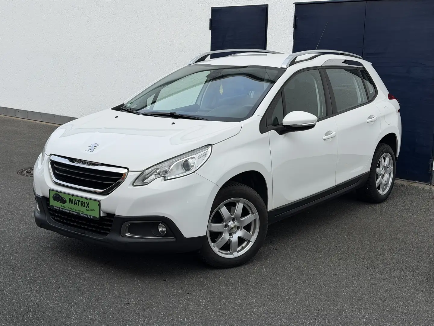 Peugeot 2008 Active Weiß - 1