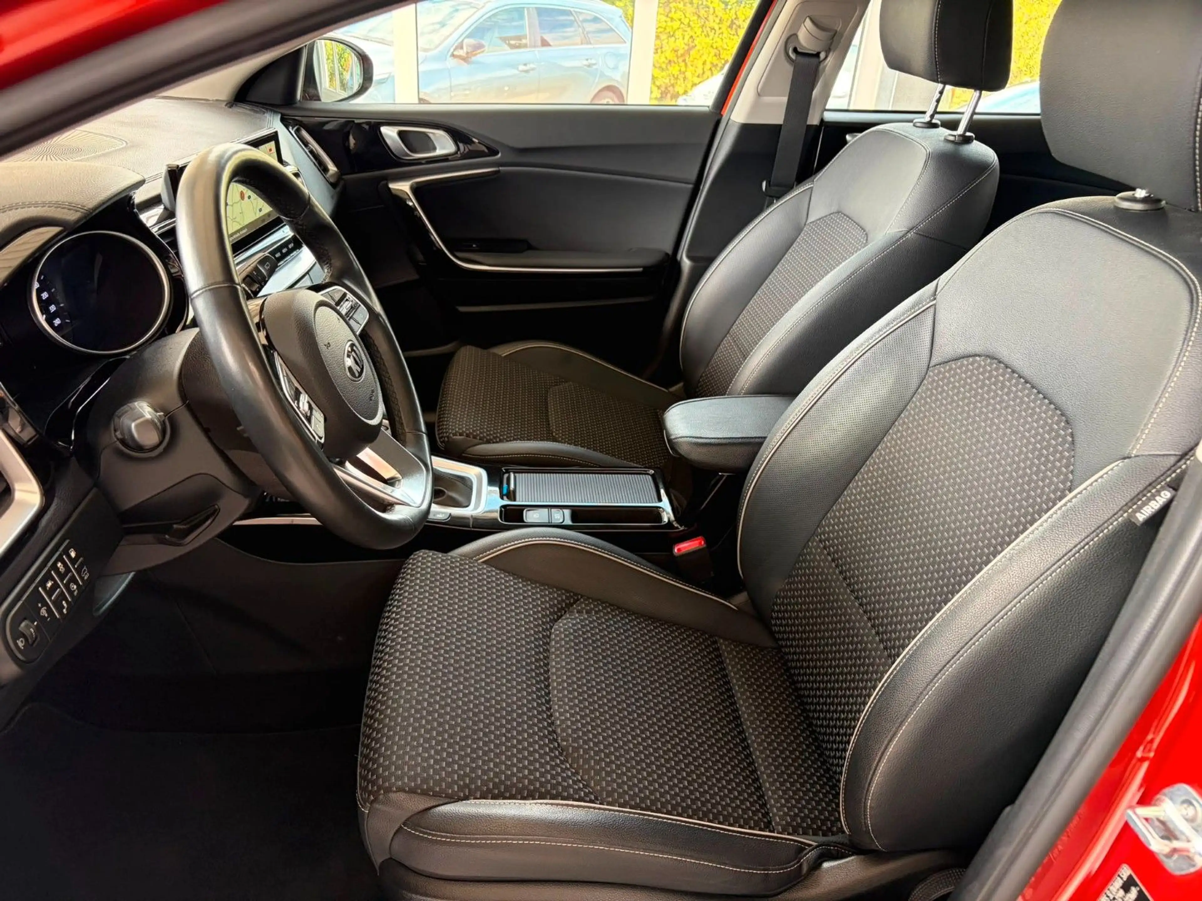 Kia XCeed 1.6 GDI Plug-In Hybrid Spirit *Navi*AHK* — photo 9