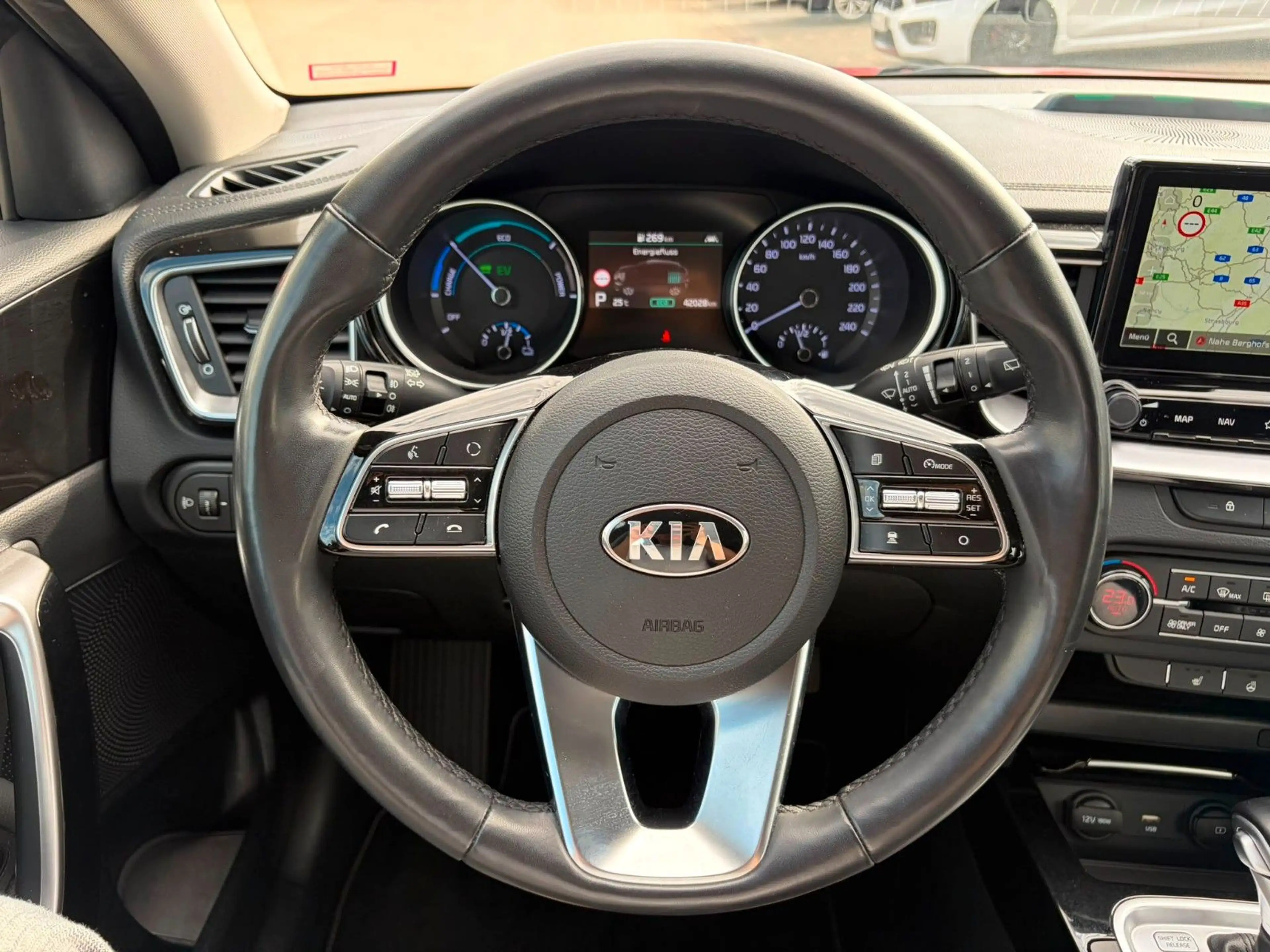 Kia XCeed 1.6 GDI Plug-In Hybrid Spirit *Navi*AHK* — photo 13