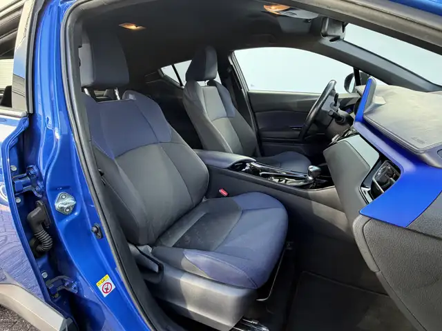 Toyota C-HR view 19
