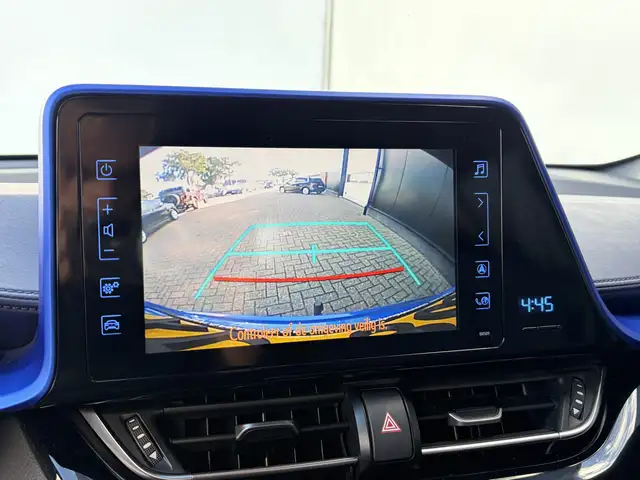 Toyota C-HR view 5