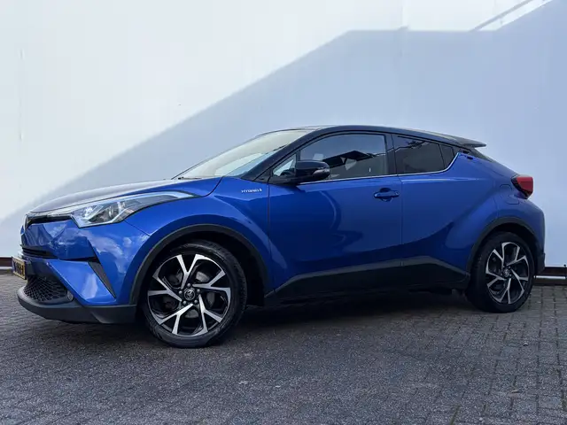 Toyota C-HR view 14