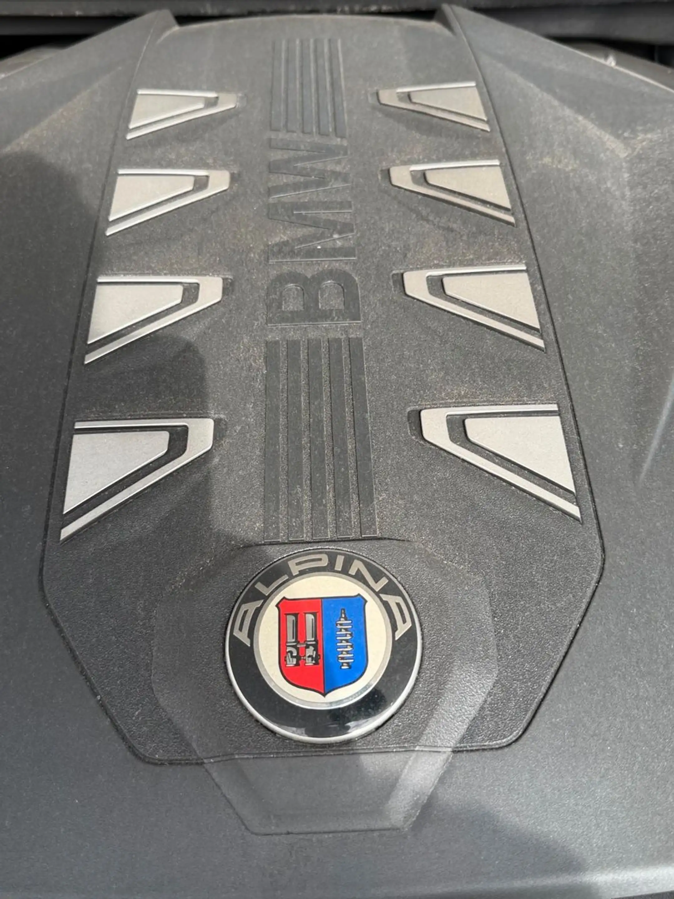 BMW X7 M XB7 ALPINA 2025 — photo 2