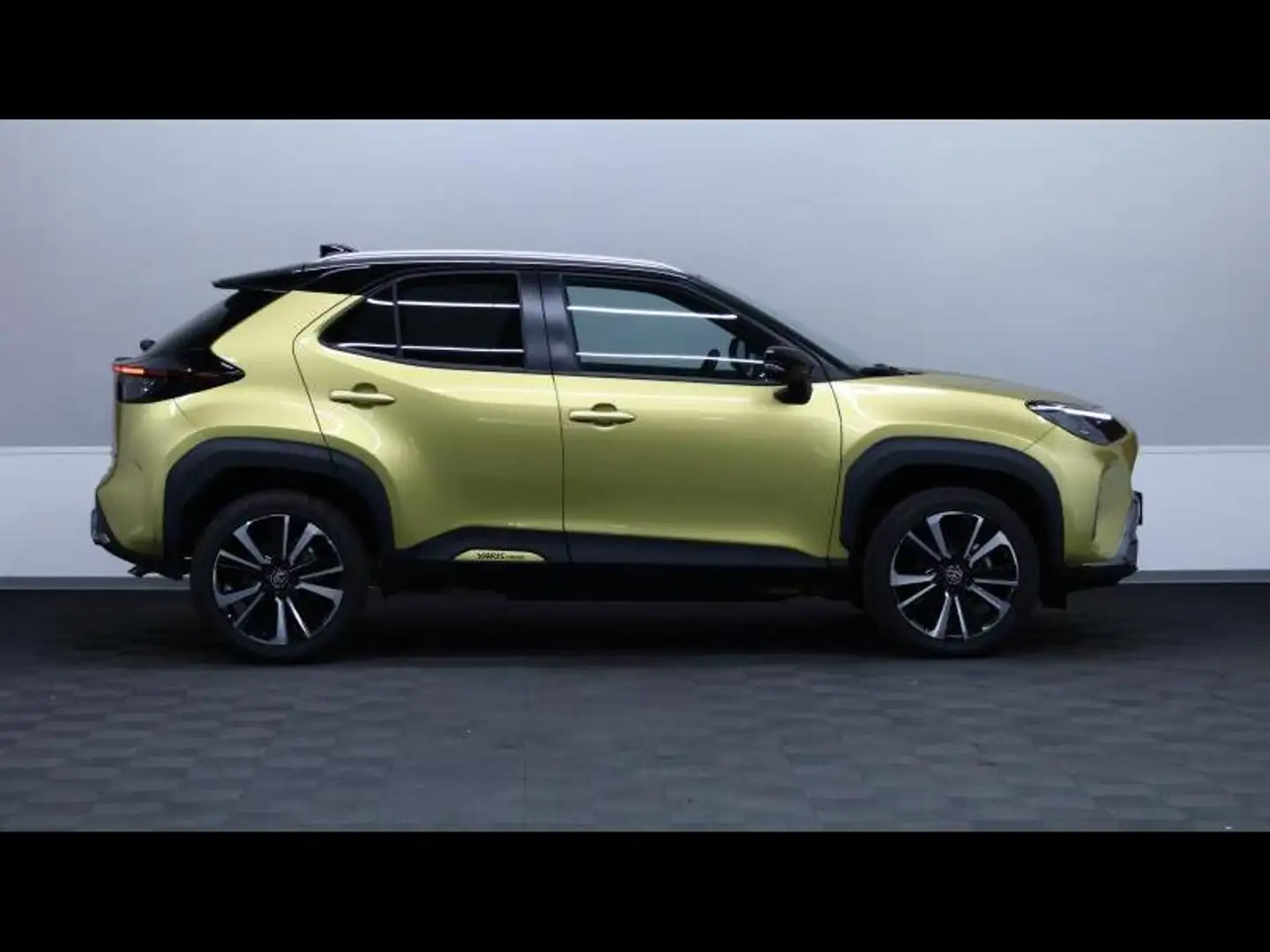 Toyota Yaris Cross 1.5VVT-iE Hybrid HEV Elegant Жовтий - 2