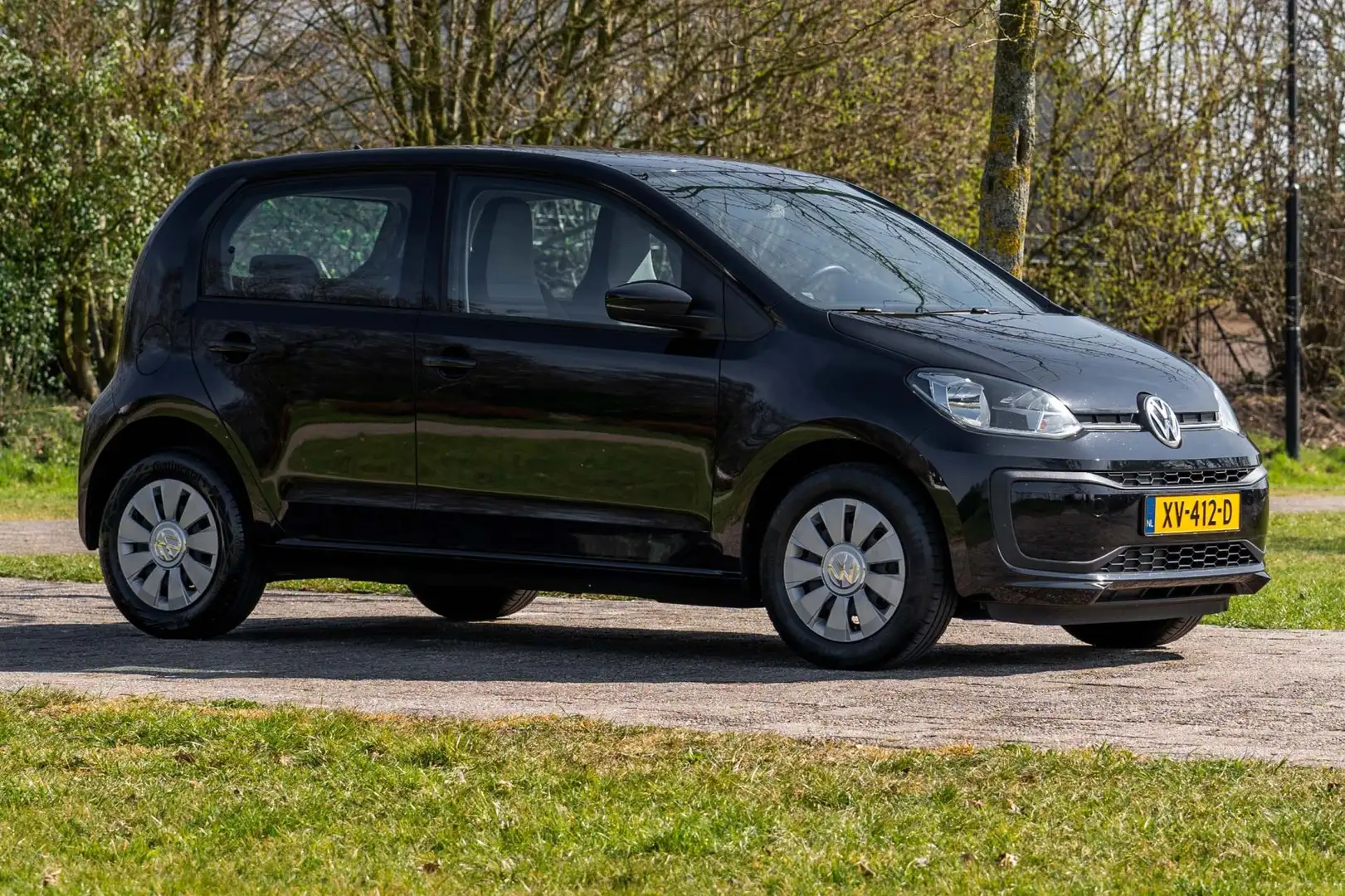 Volkswagen up! 1.0 BMT move up! 1e Eig. 49.720 km +NAP NL-auto Zwart - 2