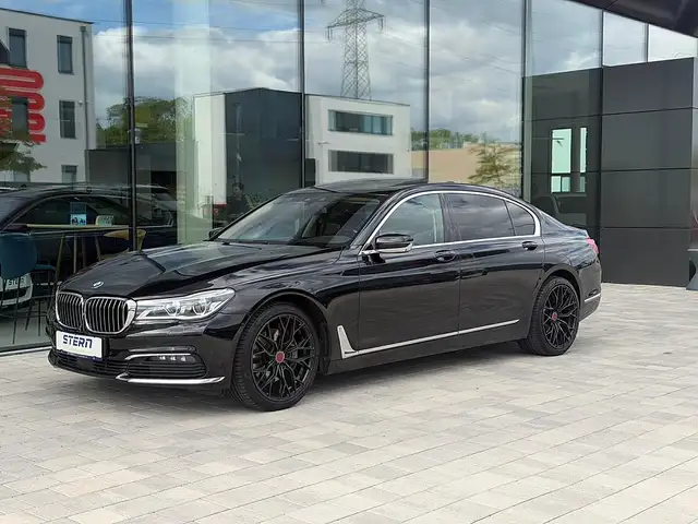 BMW 7er-Reihe 7er- 740 d L xDrive *MASSAGE* SCHIEBE...
