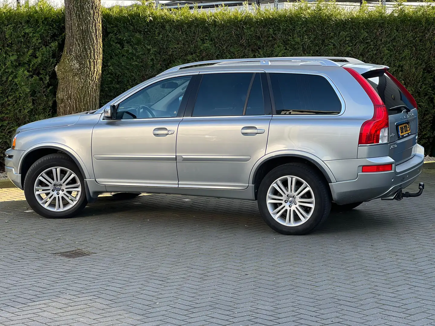 Volvo XC90 XC90 2.4 D5 Limited Edition Srebrny - 1