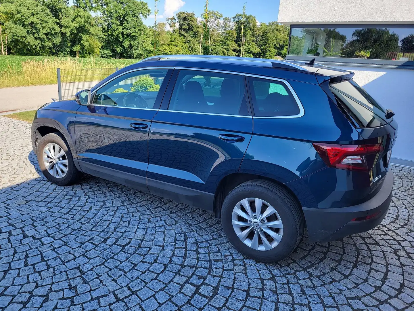 Skoda Karoq Karoq 1,0 TSI Ambition Limited Ambition Limited Blau - 1