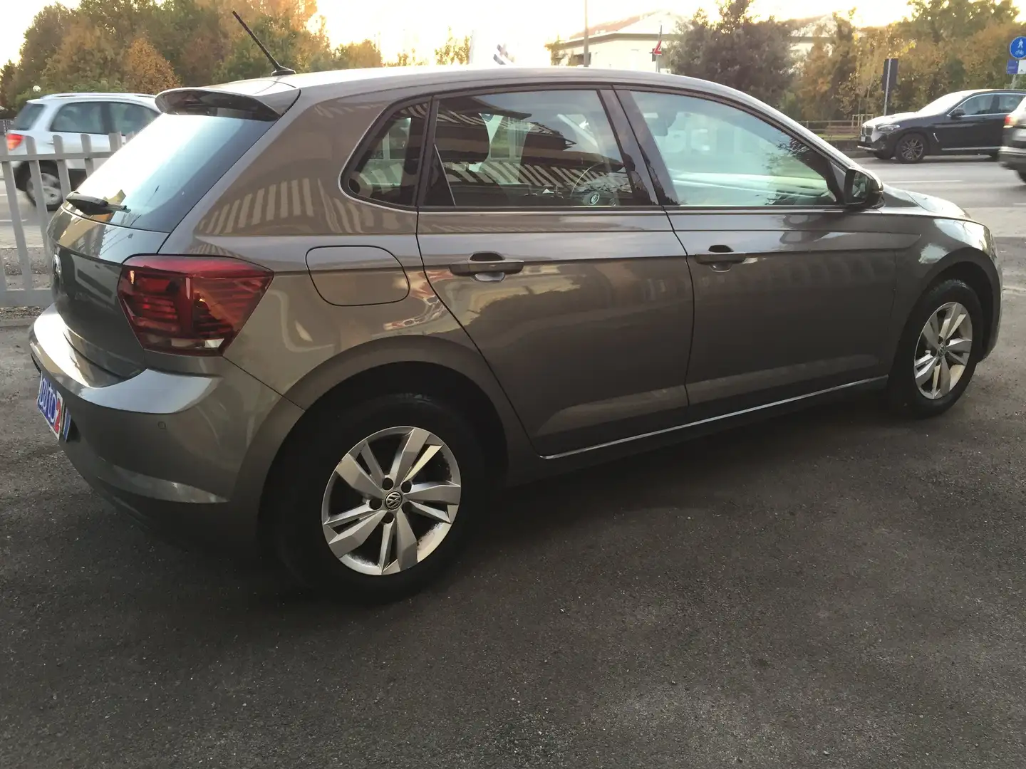 Volkswagen Polo Polo 5p 1.6 tdi Comfortline 95cv X NEOPATENTATI Grigio - 2