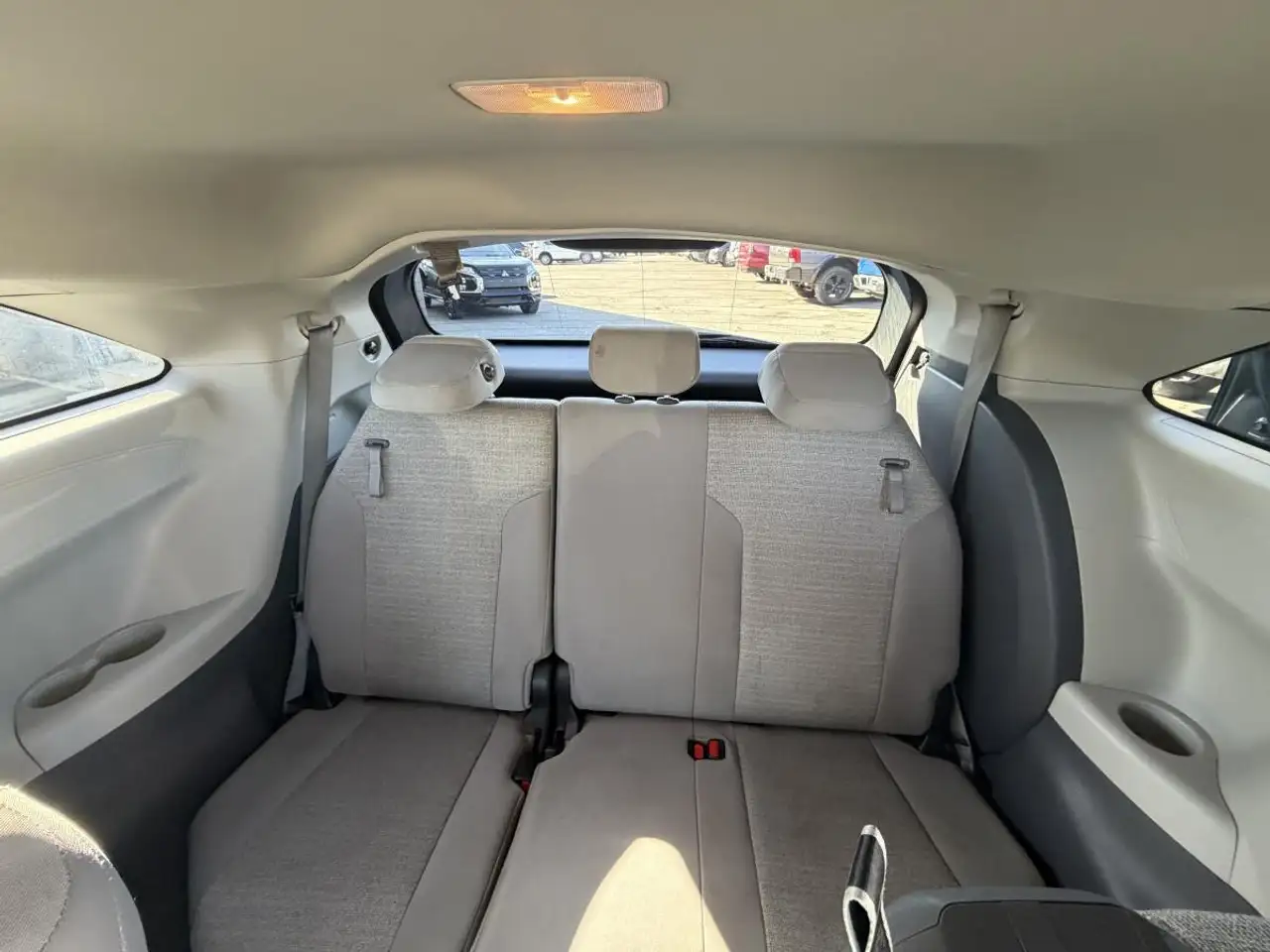Toyota Sienna снимка Toyota Sienna