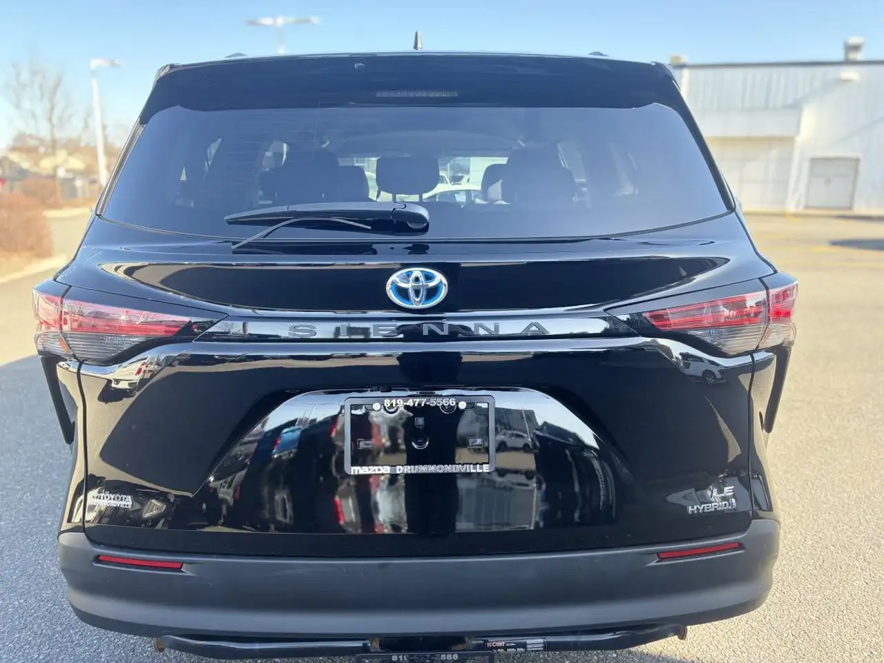 Toyota Sienna снимка Toyota Sienna