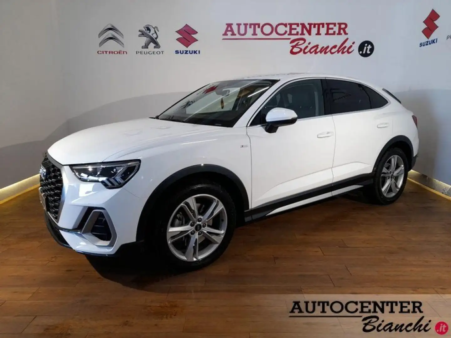 Audi Q3 SPB 40 TFSI quattro S tronic S line edition Weiß - 1