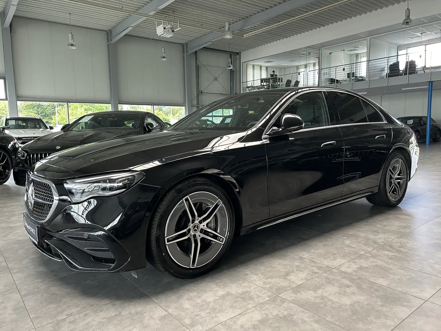 Mercedes-Benz E 450 4M AMG ADVANCED PLUS-DISTRONIC-PANORAMA Noir - 2