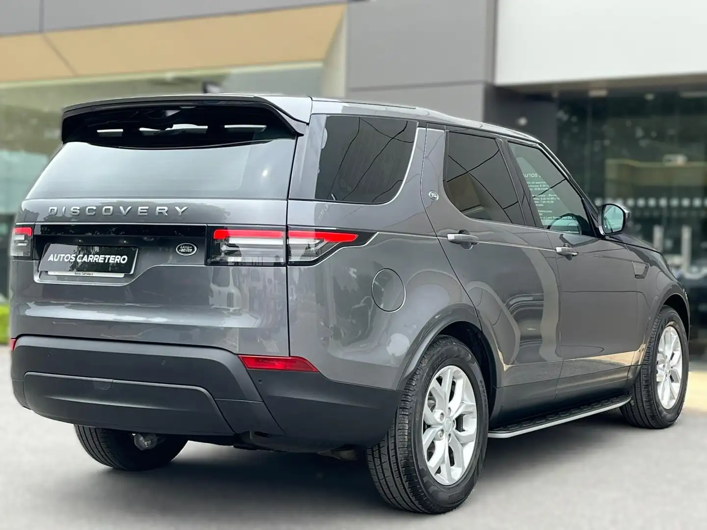 Land Rover Discovery 3.0TD6 SE Aut. Grigio - 2