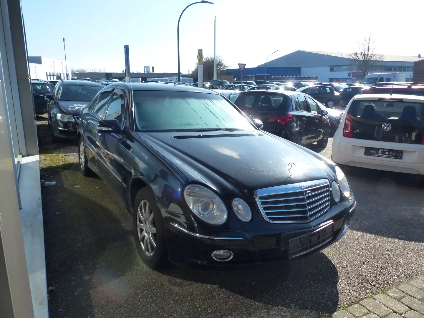Mercedes-Benz E 320 CDI Limousine Klimaautomatik Tempomat Navi Noir - 2