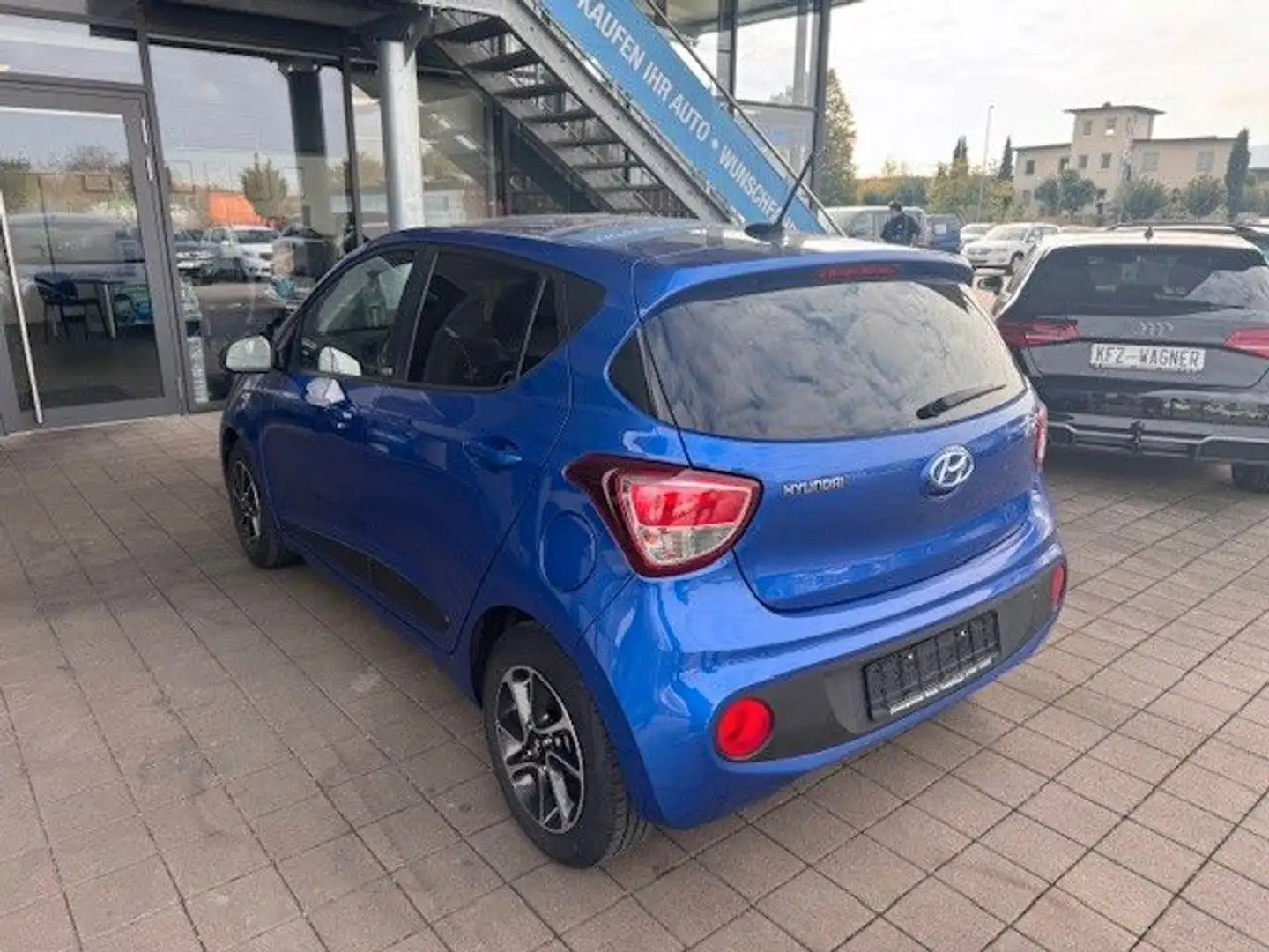 Hyundai i10 Passion 1.HAND KLIMA Blau - 2