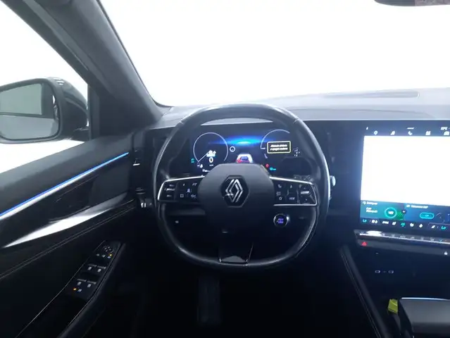 Renault Austral view 11