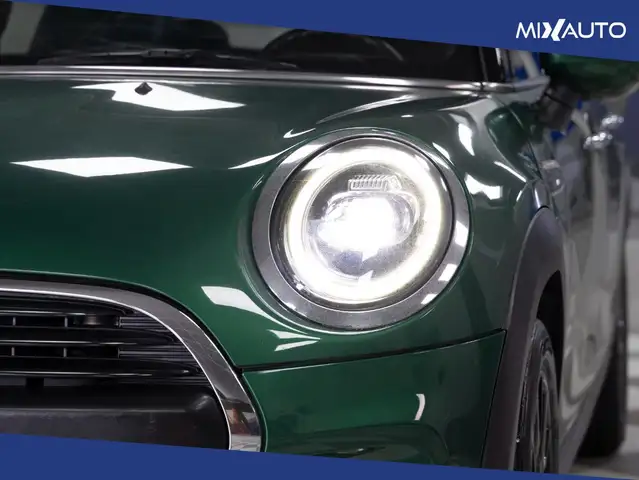 Mini Hatch view 10
