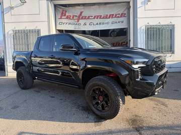 TRD PRO 4x4 i FORCE TURBO HYBRID 443CV