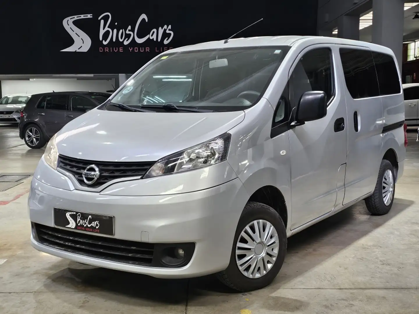 Nissan NV200 Combi 7 1.5dCi Premium Gris - 1