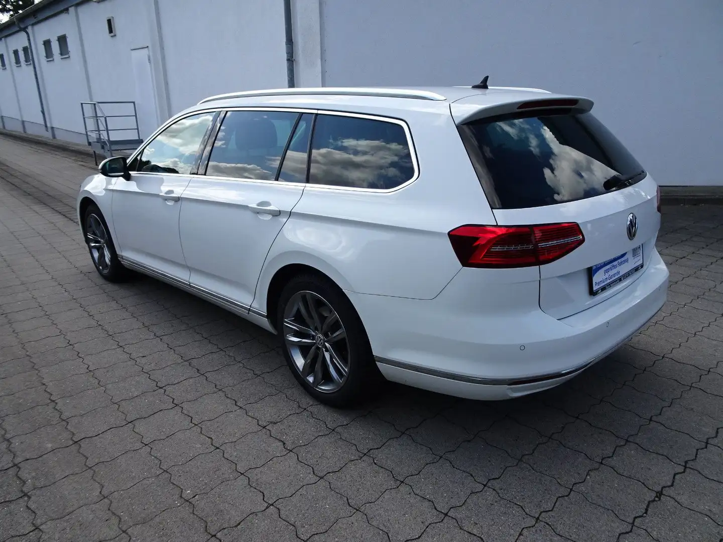 Volkswagen Passat Variant 1.4 TSI ACT BMT Comfortline/2-Ha Weiß - 2