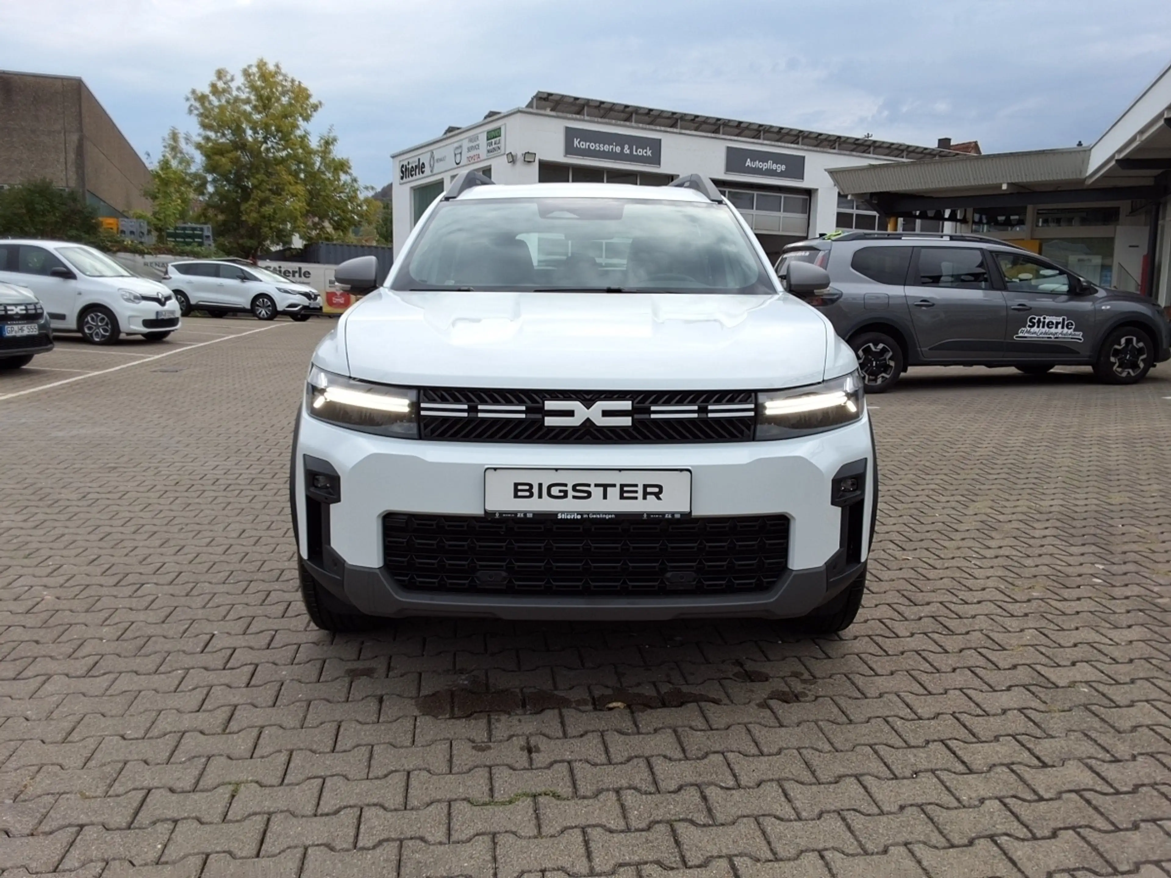 Dacia Bigster EXPRESSION  MILD HYBRID 130 4x4/PDC/ — photo 6